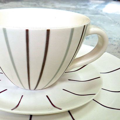 Color/Texture dinnerware 1 large