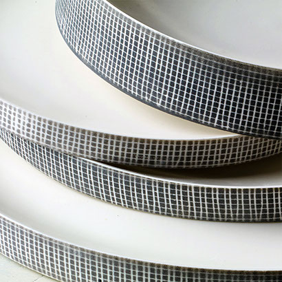 Color/Texture dinnerware 1 large